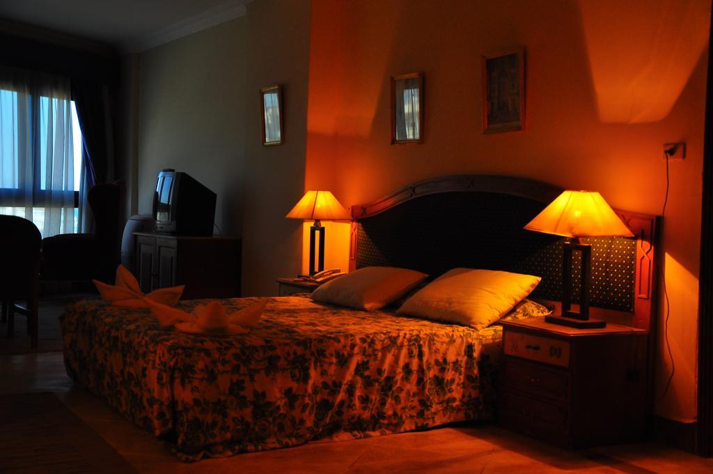 Alia Beach Resort Хургада Номер фото